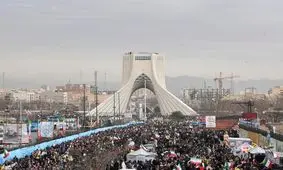 آسوشیتدپرس: ایرانی‌ها با وجود فشار آمریکا جشن انقلاب را برگزار کردند
