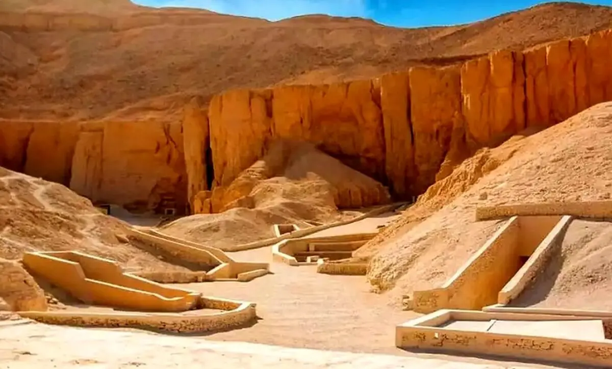 مقبره اسکندر مقدونی کجاست؟

