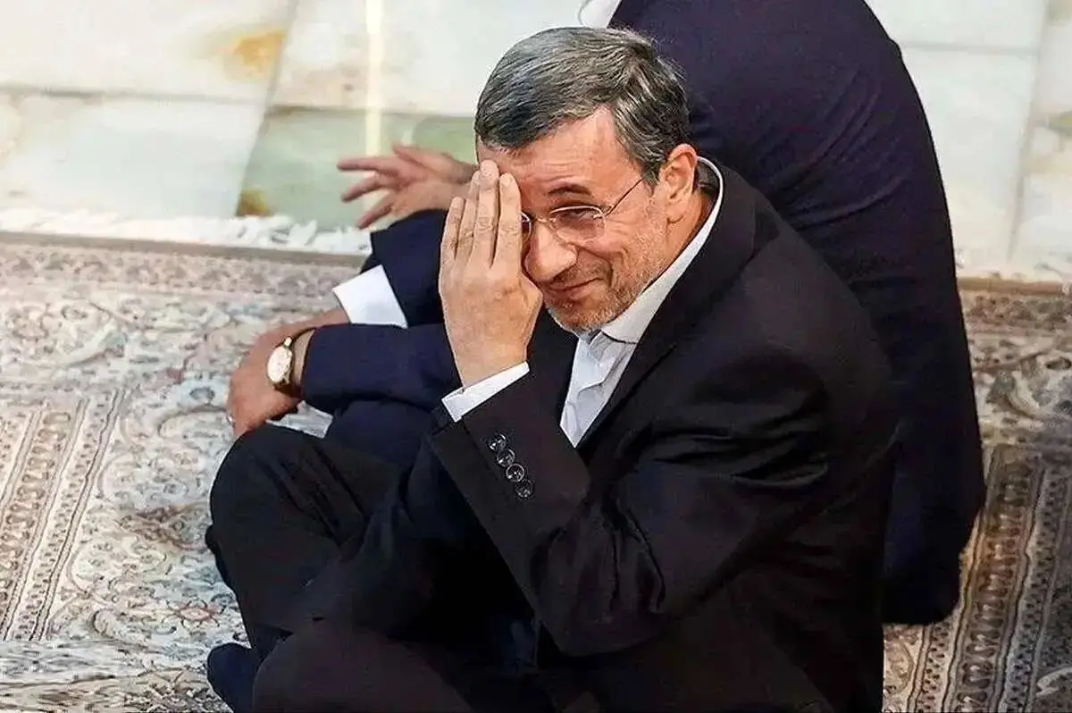 نیویورک تایمز ادعا کرد: هدف اولیه جنگ، انتصاب احمدی‌نژاد به جای رهبر ایران بود