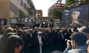 پزشکیان در تشییع پیکر ناصر قفلی، رئیس مجمع خیرین مدرسه‌ساز، شرکت کرد/ تصاویر