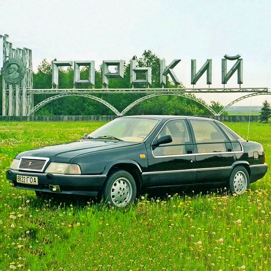 راز طراحی عجیب GAZ 31-05: پاهای همسر رهبر شوروی یا مشکلات فنی؟ (عکس)