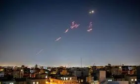 صدای 2 انفجار مهیب با فاصله بسیار کم در شمال تهران/ شلیک پدافند از شرق تهران/ حمله به نارمک و لویزان / ویدئو