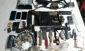 2 کرجی با شمار زیادی سلاح سرد و گرم دستگیر شدند