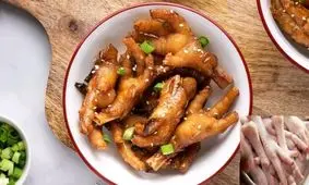 غذایی که برای از بین بردن چروک صورت باید بخورید