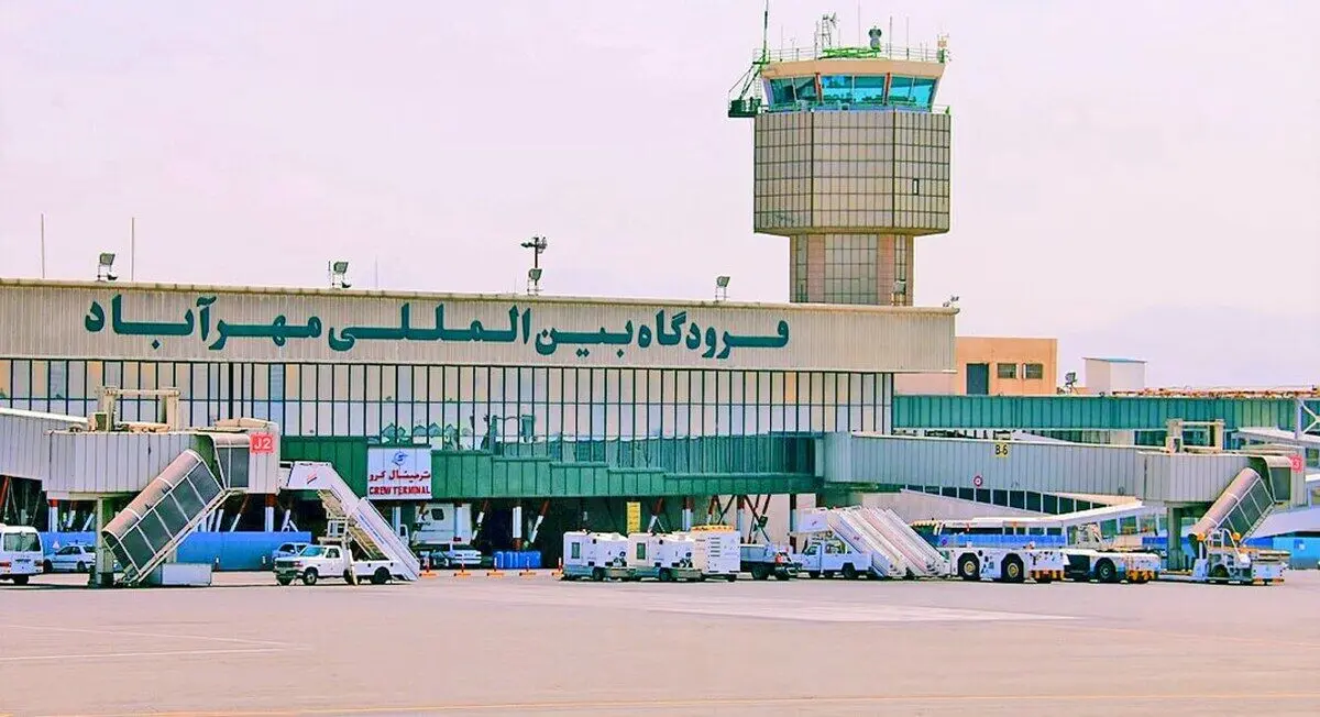 بدون اجازه این زن در فرودگاه مهرآباد آب از آب تکان نمی خورد!

