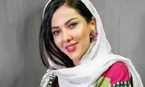  سفر در زمان؛ چهرۀ «لیلا اوتادی» با موی تراشیده و کلاه مصری 