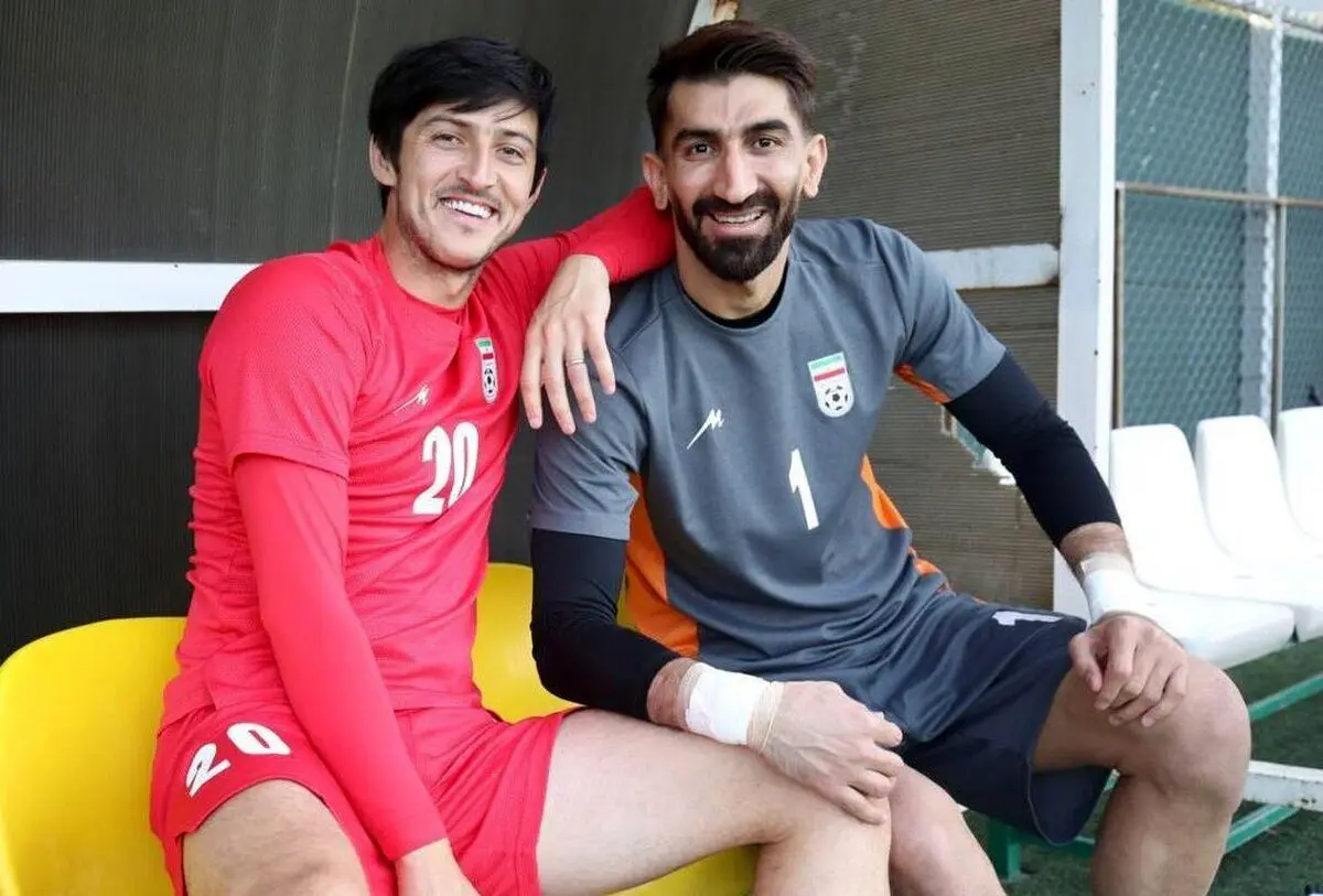 شوخی‌های سردار آزمون و میثاقی با ماجرای دکترای علیرضا بیرانوند/ ویدئو