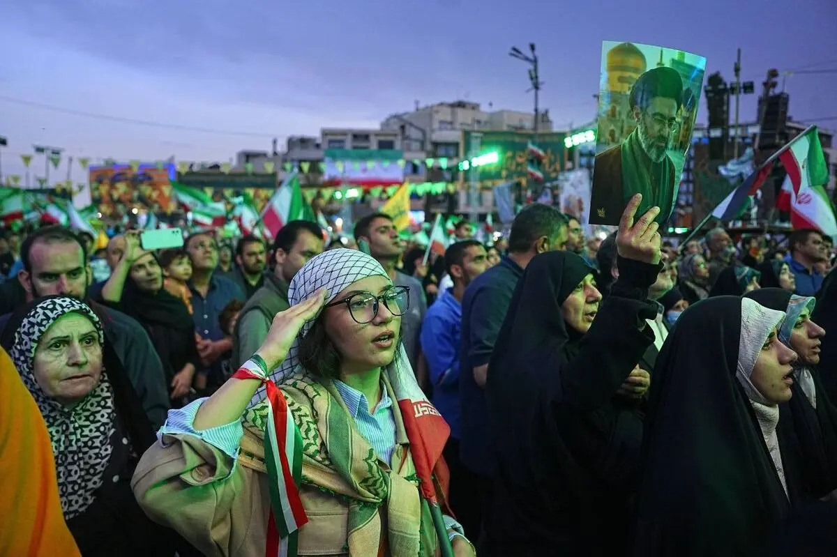 تصاویری از بیعت تهران با فرمانده کل قوا 