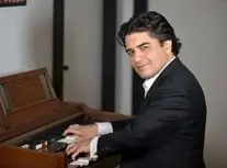 اجرای بی‌نظیر همراه با رقص سامان احتشامی در کارناوال