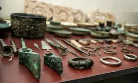 طرح حراج اشیای تاریخی ایران روی میز مجلس