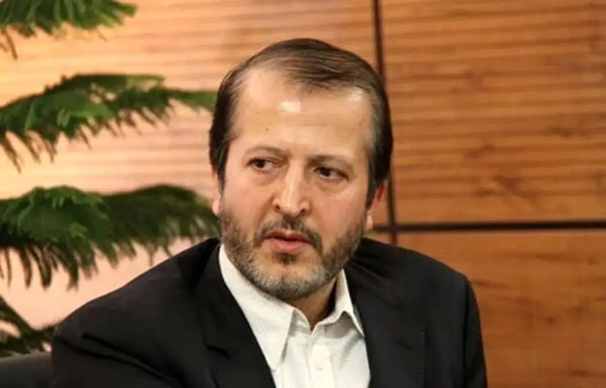 فرهاد دانشجو استعفا داد