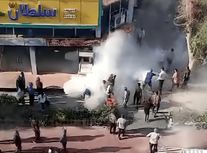 خودسوزی یک دانشجو در درگیری با ماموران شهرداری/ ویدئو