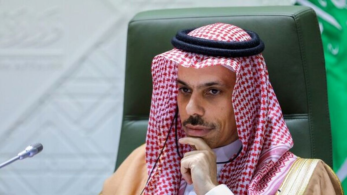 وزیر خارجه عربستان: از تخلفات ایران بویژه در برنامه هستهای نگرانیم