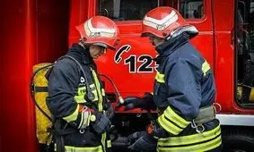 فروشگاه بزرگ اسباب بازی در بازار رشت طعمه حریق شد