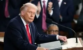 ترامپ: کاری که ما در ونزوئلا انجام دادیم، سناریوی ایده‌آلی برای ایران است/ من 3 گزینه بسیار خوب برای رهبری ایران دارم و الان آنها را فاش نمی‌کنم/ تصمیم برای سرنگونی یا عدم سرنگونی دولت فعلی ایران به مردم ایران بستگی دارد