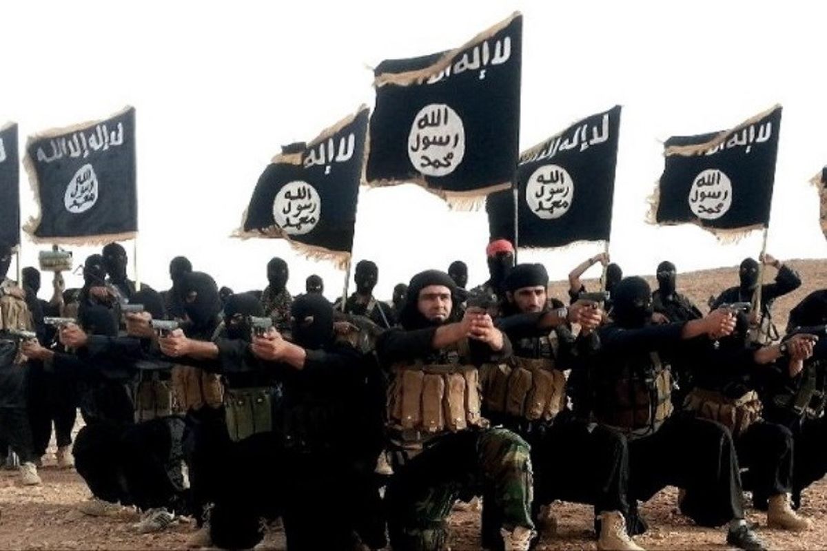 دستگیری 2 عضو داعش هنگام ورود به حرم حضرت معصومه(س)/ تصاویر