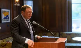 با الیگارش‌هایی آشنا شوید که پوتین را سرنگون نمی‌کنند