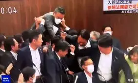 درگیری در پارلمان ژاپن بر سر تصویب اخراج پناهجویان