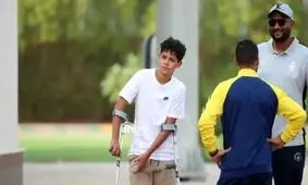 پسر رونالدو دست به عصا شد!/ عکس

