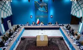 آیا دولت بر اساس تحلیل آنهایی که می‌گفتند "دوماه صبر کنید، همه چیز حل می شود" تصمیم می‌گیرد؟