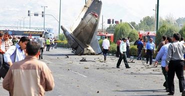 سقوط هواپیمای مسافربری در خیابان‌ غرب تهران؟!