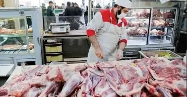 گوشت قرمز وارد بازار شد/ گوشت را کیلویی ۴۰۰ هزار تومان ارزان‌تر از بازار بخرید 
