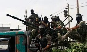 حماس: نیروهای محاصره شده ما در رفح تسلیم نخواهند شد/ مصر: در ازای عبور امن، رزمندگانی که هنوز در رفح هستند، سلاح‌های خود را به مصر تحویل دهند و جزئیات تونل‌های آنجا را ارائه دهند تا بتوان آنها را تخریب کرد
