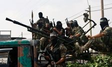 حماس: نیروهای محاصره شده ما در رفح تسلیم نخواهند شد/ مصر: در ازای عبور امن، رزمندگانی که هنوز در رفح هستند، سلاح‌های خود را به مصر تحویل دهند و جزئیات تونل‌های آنجا را ارائه دهند تا بتوان آنها را تخریب کرد
