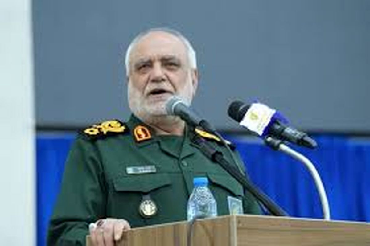 از نمایندگان مجلس می‌خواهم که شبکه ملی اطلاعات را جدی بگیرند و آن را پیگیری کنند/ هیچ کشوری مثل ما فضای مجازی را رها نمی‌کند/ زمانی که به العدید قطر حمله کردیم، قبلش به قطری‌ها اطلاع دادیم، آنها هم طبیعی بود به آمریکایی‌ها اطلاع می‌دهند