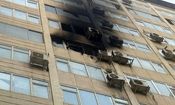  آتش‌سوزی در ساختمان آلومینیوم در خیابان جمهوری/ خوشبختانه حادثه تلفات جانی و مصدوم نداشت/ ویدئو