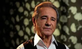 خواننده سلطان قلب‌ها از شیمی‌ درمانی خبر داد/ ویدئو