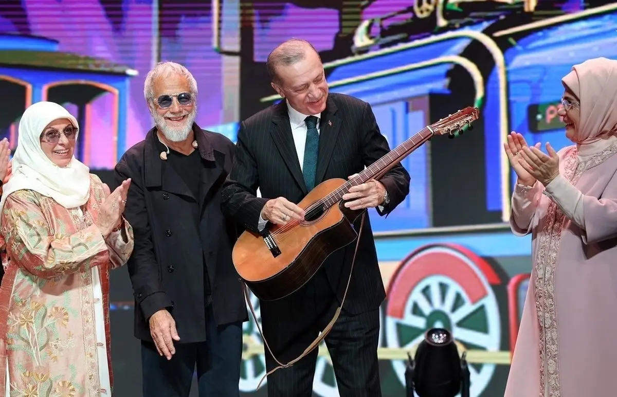  گیتارنوازی اردوغان در کنسرت یوسف اسلام!/ ویدئو
