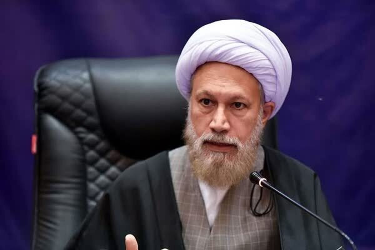 ما همه ابعاد قضیه را نمیدانیم؛ رهبری به وقت خود تصمیم گرفته و اقدام میکنند/ گاهی در مواردی صبر، تلخ، اما نتیجهاش شیرین است