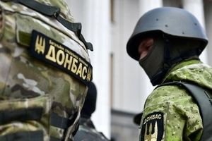 استقرار خودروهای زرهی اوکراین در مناطق مسکونی دونباس

