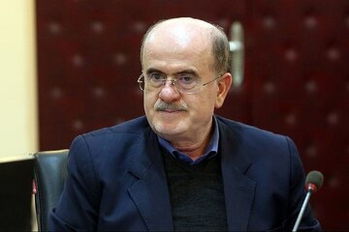 عضو کمیسیون برنامه و بودجه: تا زمانی ارز دو نرخی باشد، رانت و باندبازی ادامه دارد