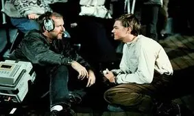 کارگردان تایتانیک: به دی‌ کاپریو گفتم یا متن را می‌خوانی یا نقش را نخواهی گرفت