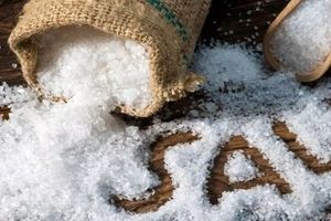 خطرات ناشی از مصرف بیش از اندازه نمک