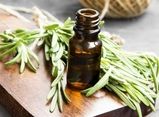 چگونه از روغن رزماری برای موها استفاده کنیم؟