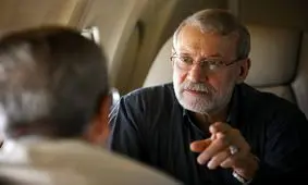 لاریجانی، پیام رهبر انقلاب را تقدیم پوتین کرد