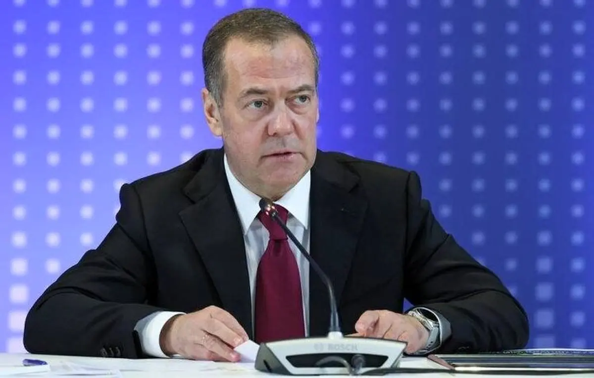 مدودوف: تحرکات واشنگتن در ایران اشتباهی راهبردی و فاجعه‌آمیز است