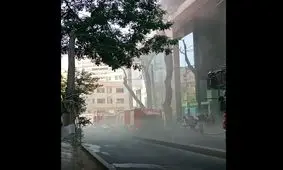 آتش سوزی یک پاساژ در خیابان فرشته تهران/ ویدئو

