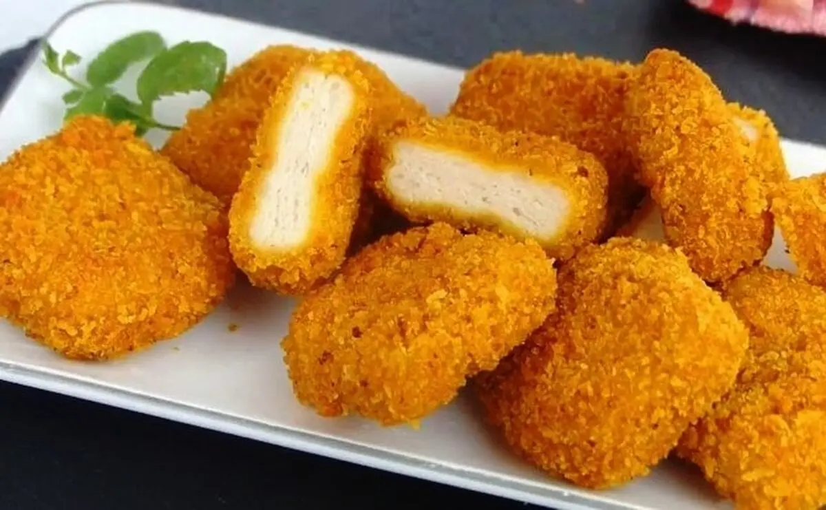 آشپزی در ماه رمضان/ طرز تهیه ناگت مرغ/ ویدئو