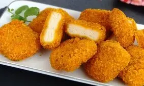 آشپزی در ماه رمضان/ طرز تهیه ناگت مرغ/ ویدئو