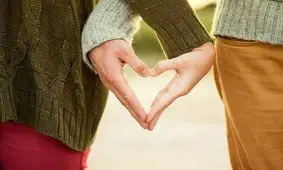 «دلبسته» همسر باشید نه «وابسته»