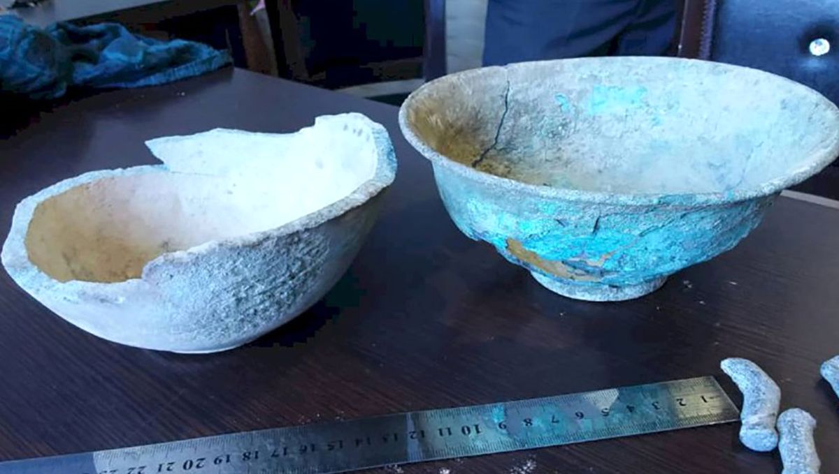 بازداشت 3 مرد با 93 گنج تاریخی در کرمان