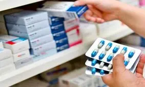 پول زور گرفتن داروخانه‌ها از مردم/ تعرفه داروخانه ممنوع است