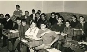 دبیرستان مختلط در جزیره خارک خبرساز شد