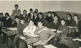 دبیرستان مختلط در جزیره خارک خبرساز شد