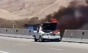 آتش سوزی سواری وانت در ایلام/ ویدئو 