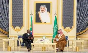 دیدار بن سلمان با رئیس‌جمهور آفریقای جنوبی و امضای ۱۵ توافقنامه همکاری

